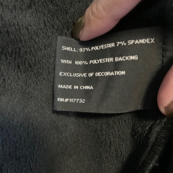 Ladies grey zip front jacket. - Picture 3 of 8